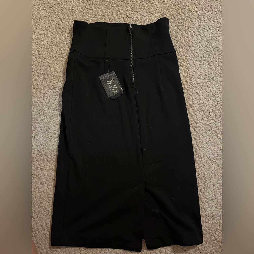 Black, zip up pencil skirt